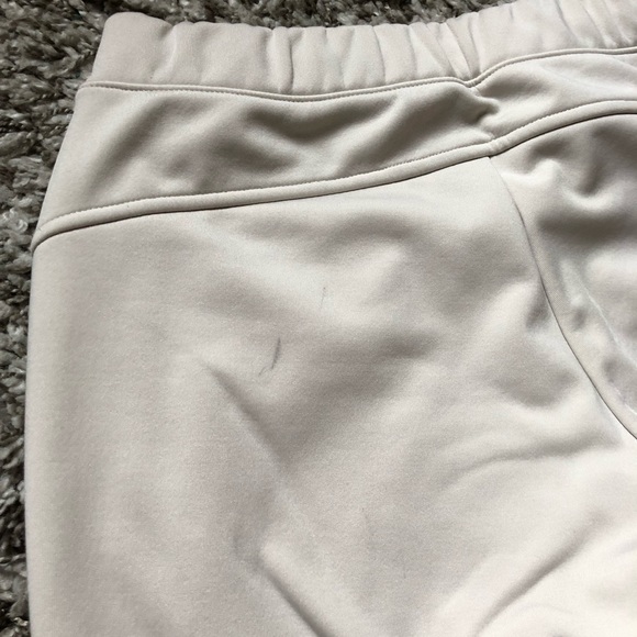 Uniqlo Joggers - Picture 12 of 12